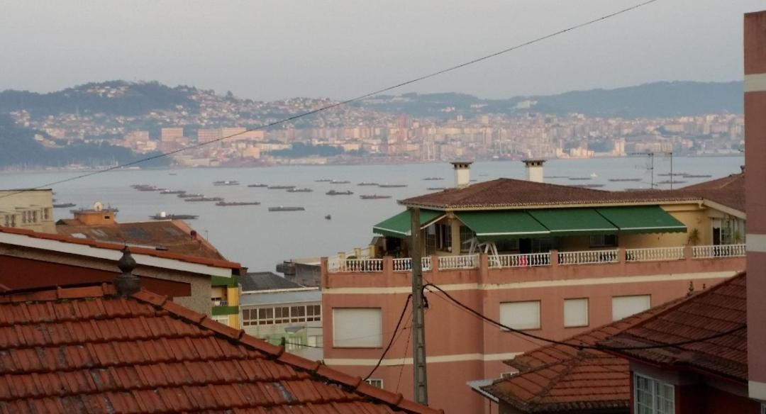 Piso Muy Grande Moaña Exterior foto